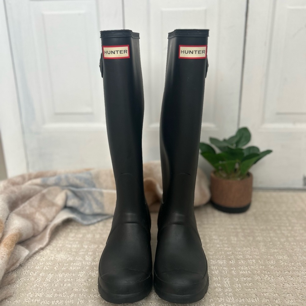Hunter Rain Boots | Size: 6 - Picture 2 of 6